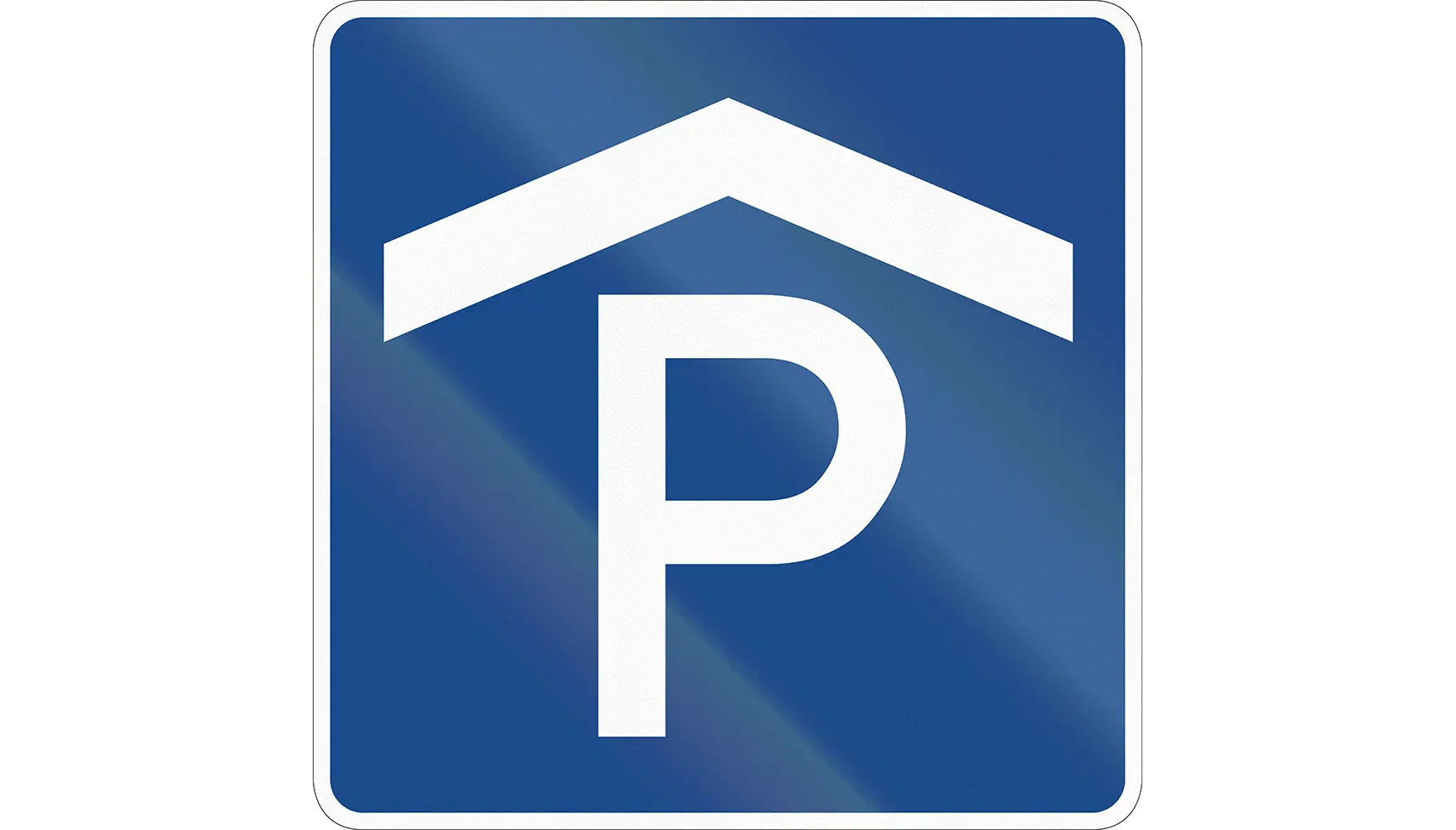 Blå-vit symbol för parkeringshus. Ett stort P med ett tak över.