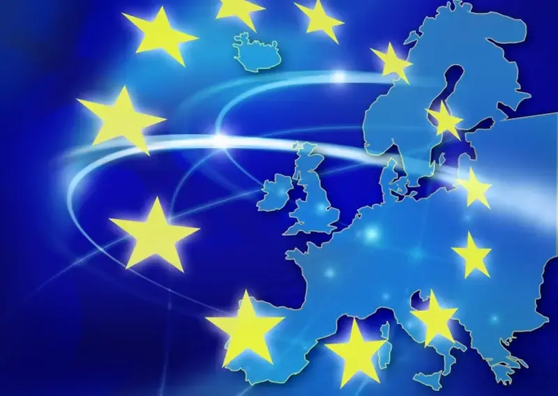 Illustration av stjärnorna i EU-flaggan över en kartbild på Europa. 